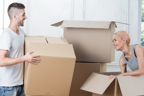 Packing and storing household items in Wimbledon